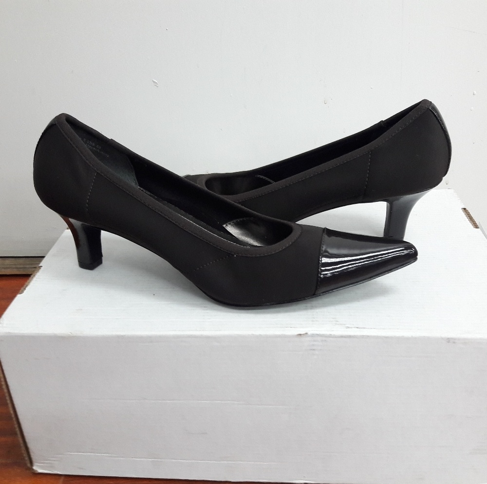 Ros Hommerson  patent leather heels